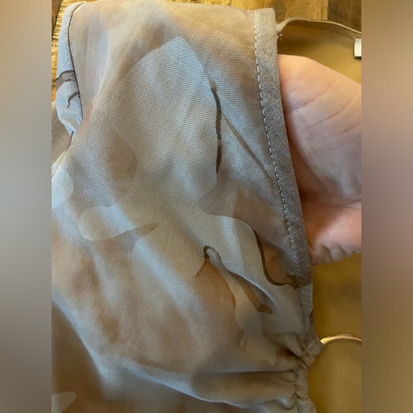 Going out top - Picture 4 of 4